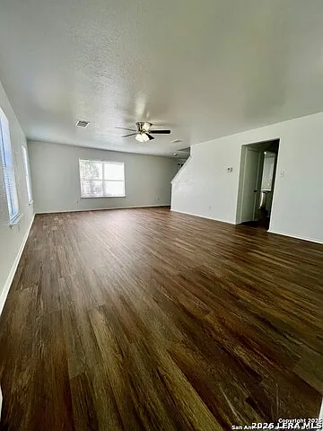 3 bed, 2.5 bath, 1698 sqft, $1,550 — Photo 3