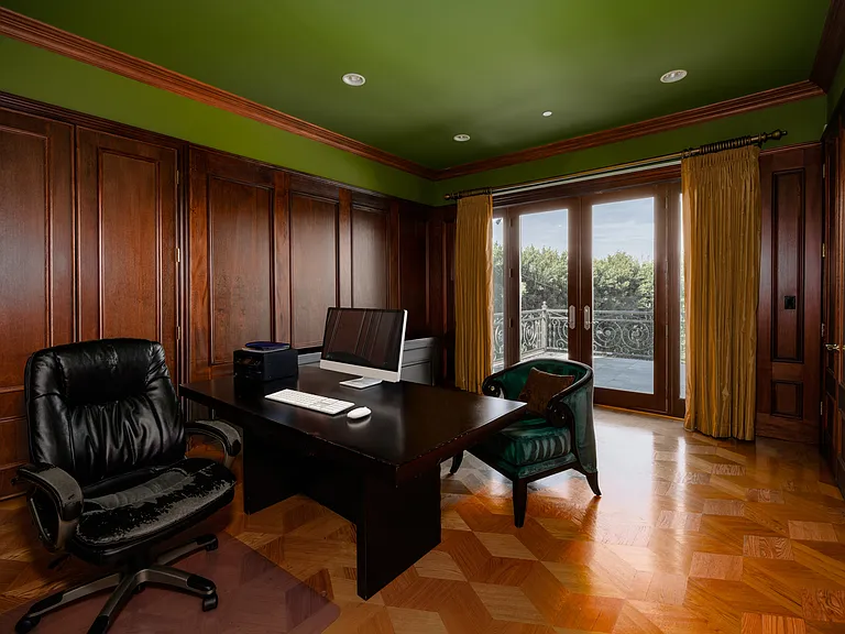18047 Karen Dr — Photo 12