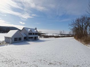 156 Bulson Rd, Troy, NY 12180