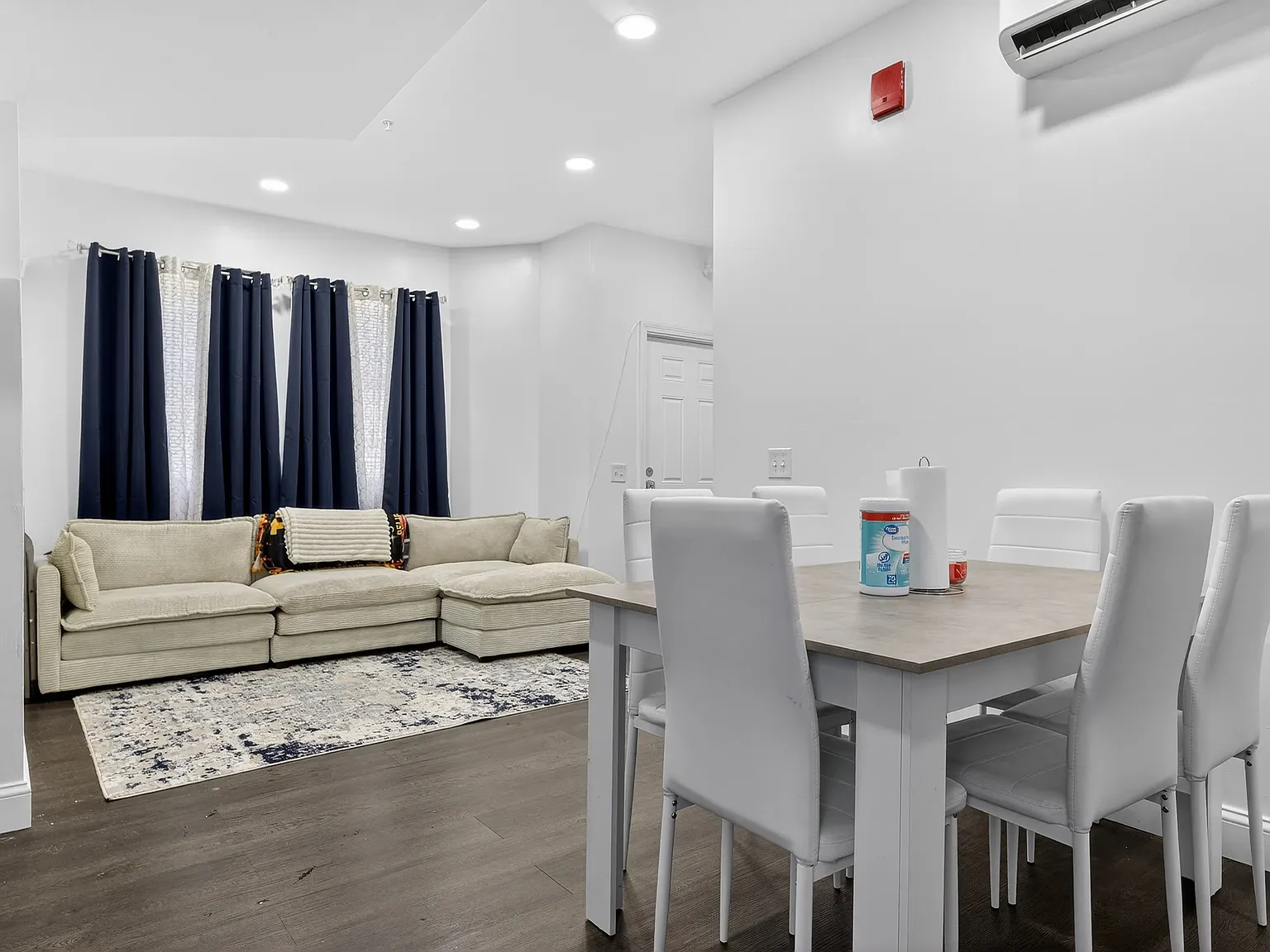 2 bed, 837 sqft, $1,850 — Photo 3