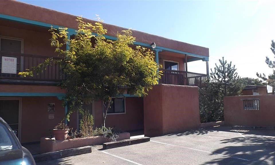 1st image of 611 Paseo Del Pueblo Sur