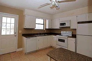 172 Blakemore Cir #6 — Photo 6