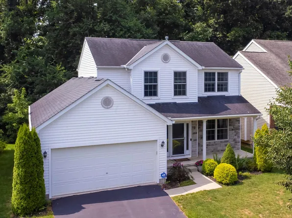 301 Kastlekove Dr, Lewis Center, OH 43035