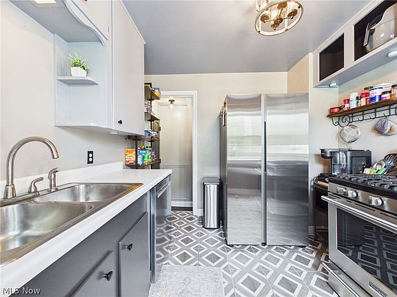 5th image of 1207 Havana Pl NE