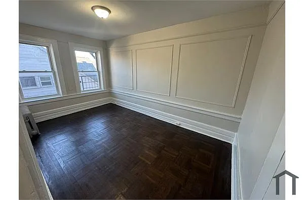 Building Photo - 333 Park Ave #34