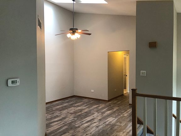 3rd image of 17581 Cambridge Pl