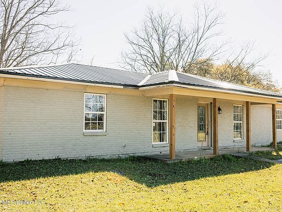 2nd image of 258 Mount Pleasant Rd