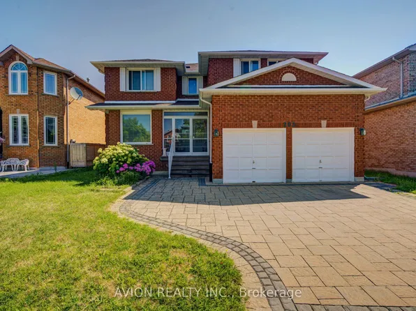 203 Valleymede Dr, Richmond Hill, ON L4B 3S4