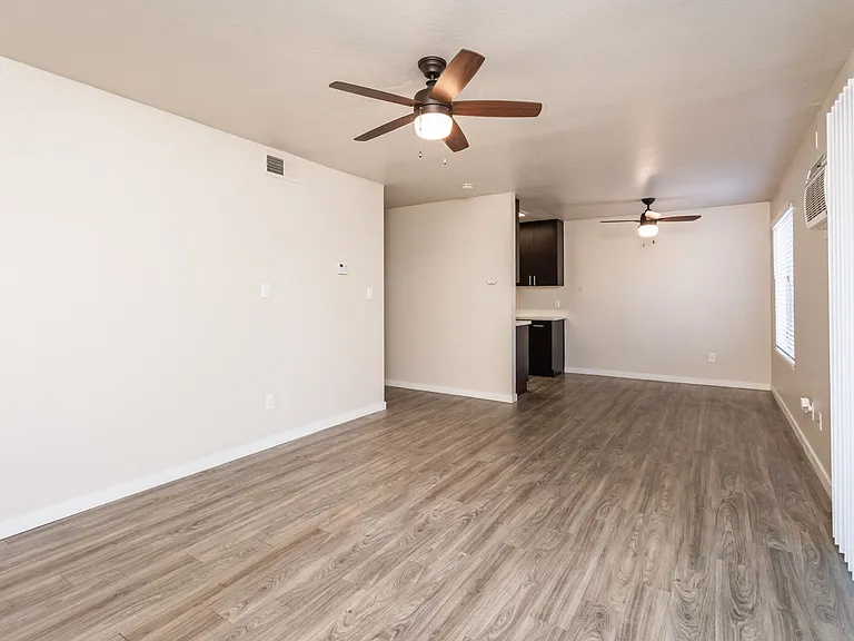 Riverbend Apartments — Photo 66