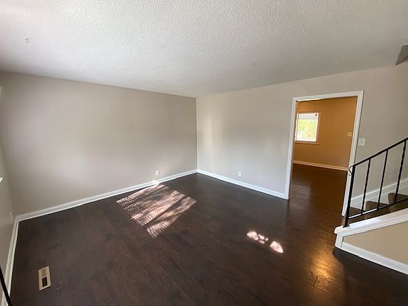 3rd image of 3228 Valley Park Ave