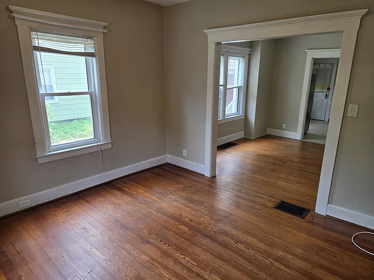 36 Woodbine Ave #34 — Photo 16