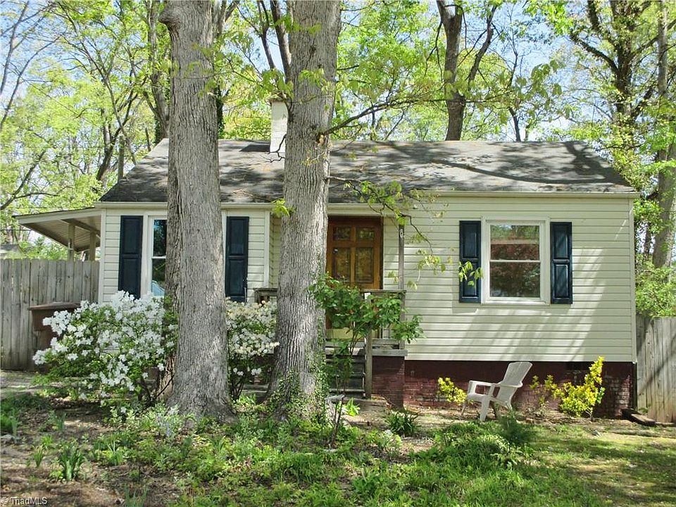 1st image of 2724 Robin Hood Dr
