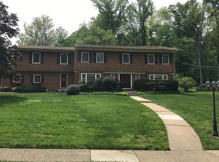 5 Ravine Rd, Verona, NJ 07044