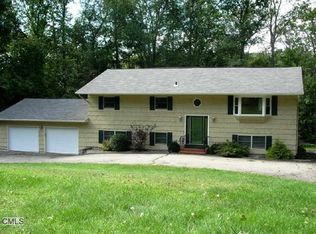 1 Harvest Rd, New Fairfield, CT 06812