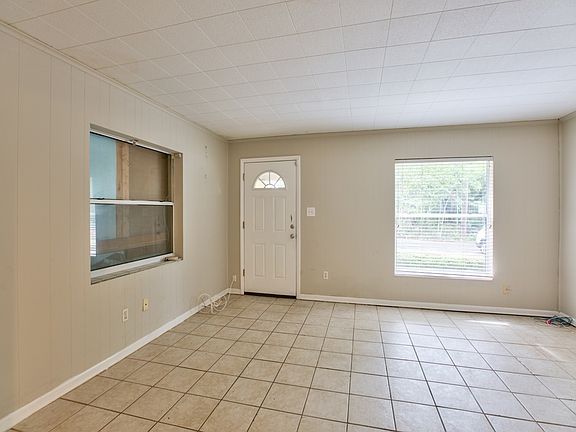 3rd image of 320 Mayo St #057c4347b