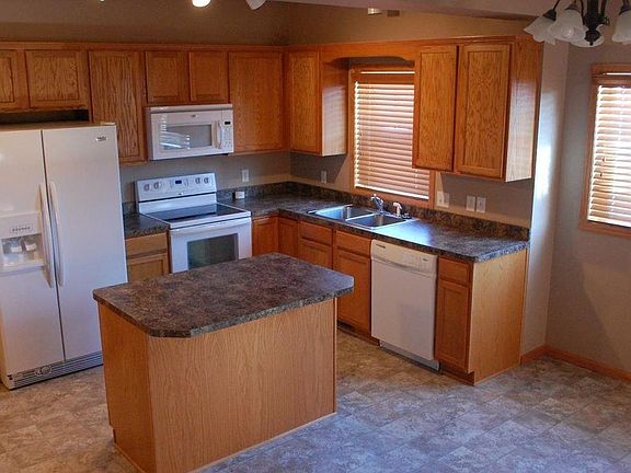 3rd image of 12160 Xylite St NE Unit D