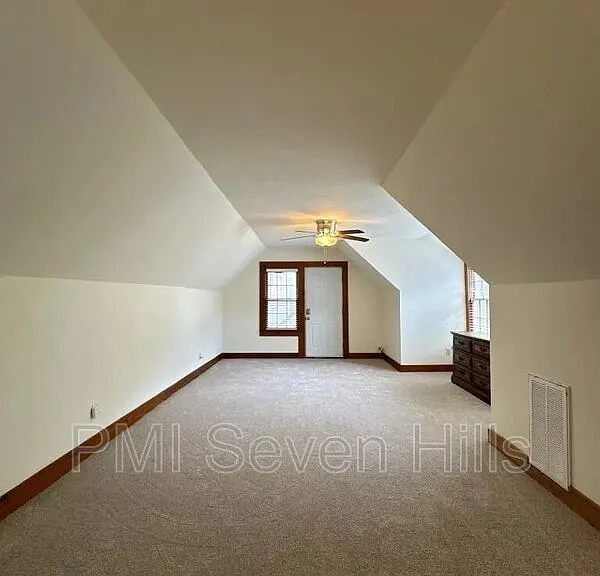 1643 Fernando Dr #2 — Photo 10
