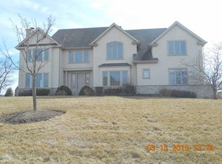 6 Jessica Ct, Hawthorn Woods, IL 60047