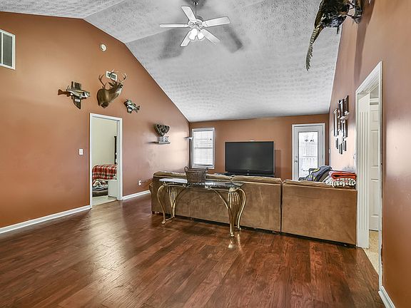 4th image of 34 Northcountry Dr