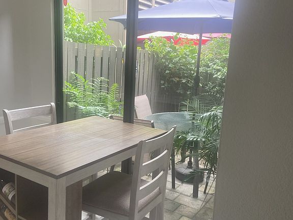 4th image of 108 Woodland Pl