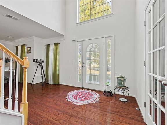3rd image of 407 Grier Dr
