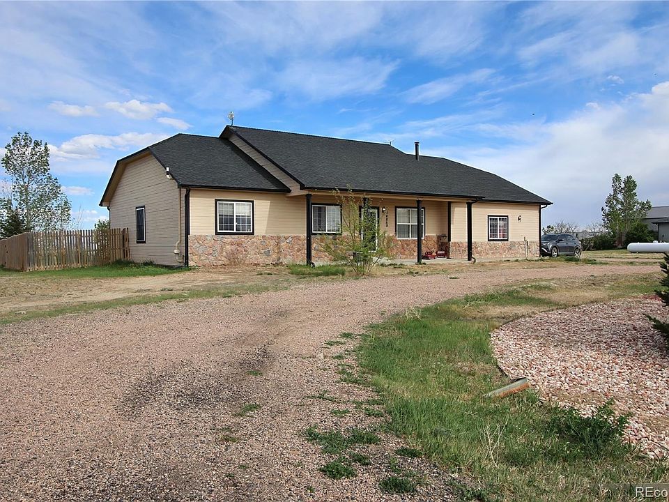 1st image of 14860 Avery Way