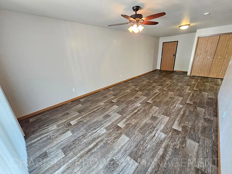 340 N Main Avenue — Photo 16