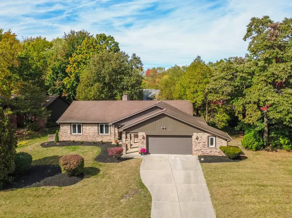 8702 Swiftsail Ct, Indianapolis, IN 46256