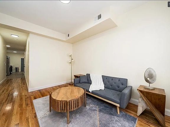 2nd image of 71 Bostwick Ave #6