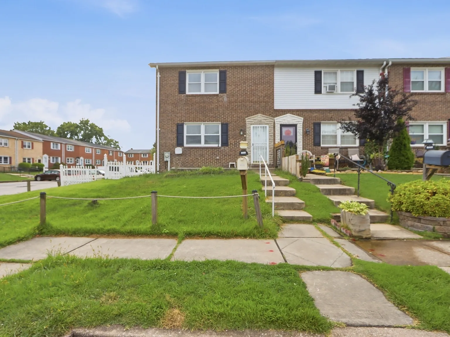 1 bed, 1.5 bath, $1,000 — Photo 3