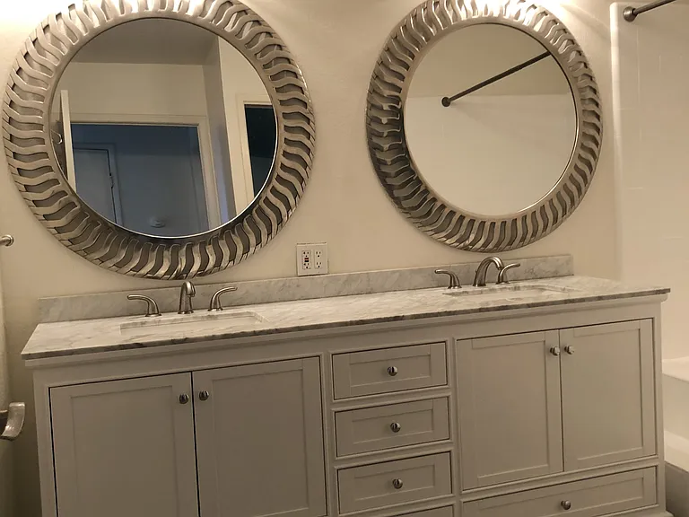 Master Bedroom En Suite Bathroom