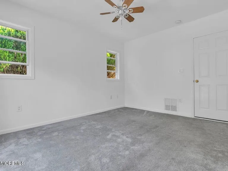 464 Barnacle Rd — Photo 5