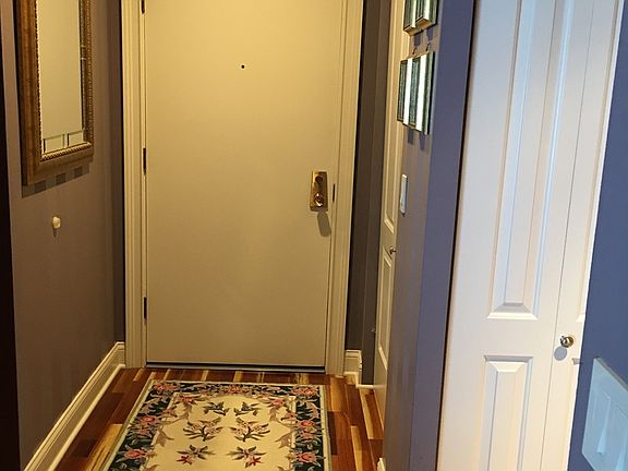 3rd image of 898 Wellington Ave Unit 309