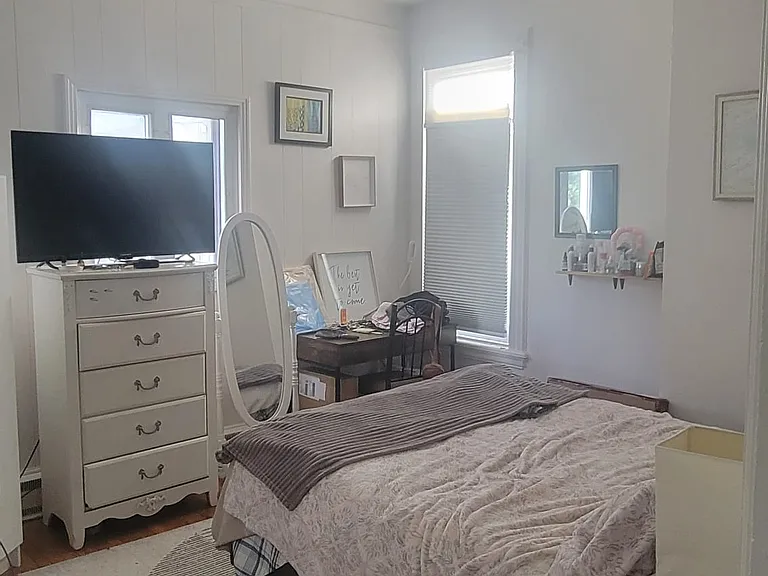 128 Richmond Ave #2 — Photo 6