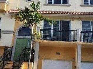 1952 Coral Heights Ct, Fort Lauderdale, FL 33308