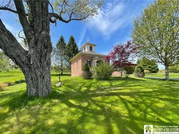 2753 Erickson Rd, Ashville, NY 14710