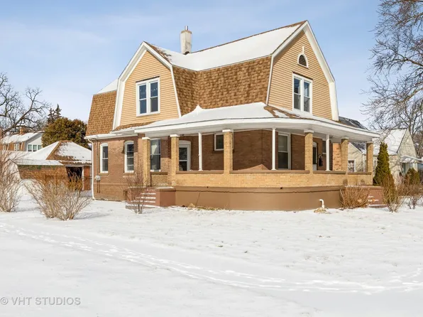 558 N Crystal Ave, Elgin, IL 60123