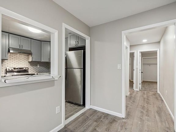 4th image of 188 Park St #1