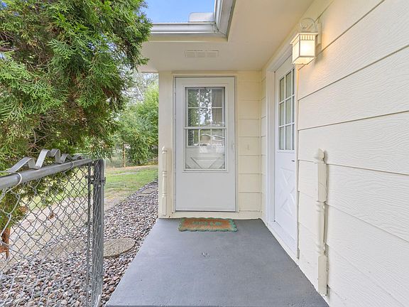 3rd image of 2163 109th Ln NW