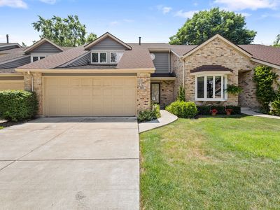 500 W Evergreen St, Wheaton, IL, 60187