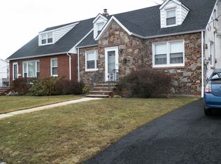 17 No 10 St, Kenilworth, NJ 07033