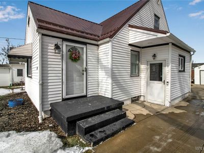 124 Hillside Ave, Orchard Park, NY, 14127