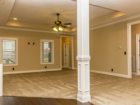 5th image of 325 Bryson Ln
