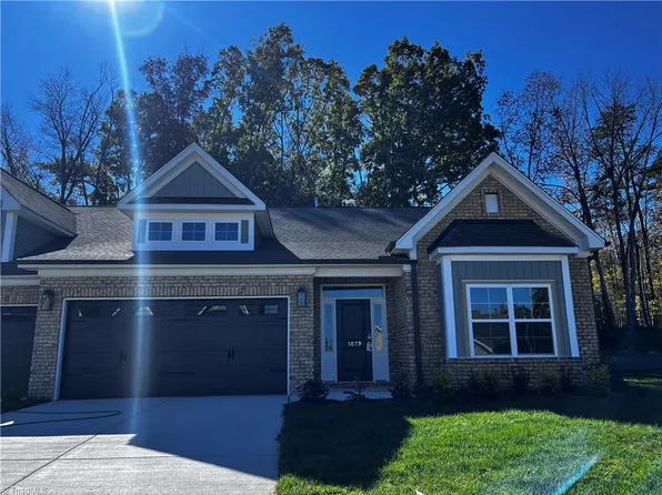 1076 Stowe St, Burlington, NC 27215