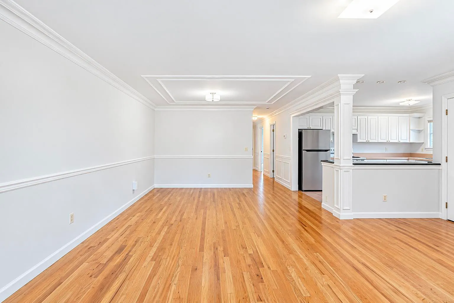 18 Hillcrest St — Photo 3