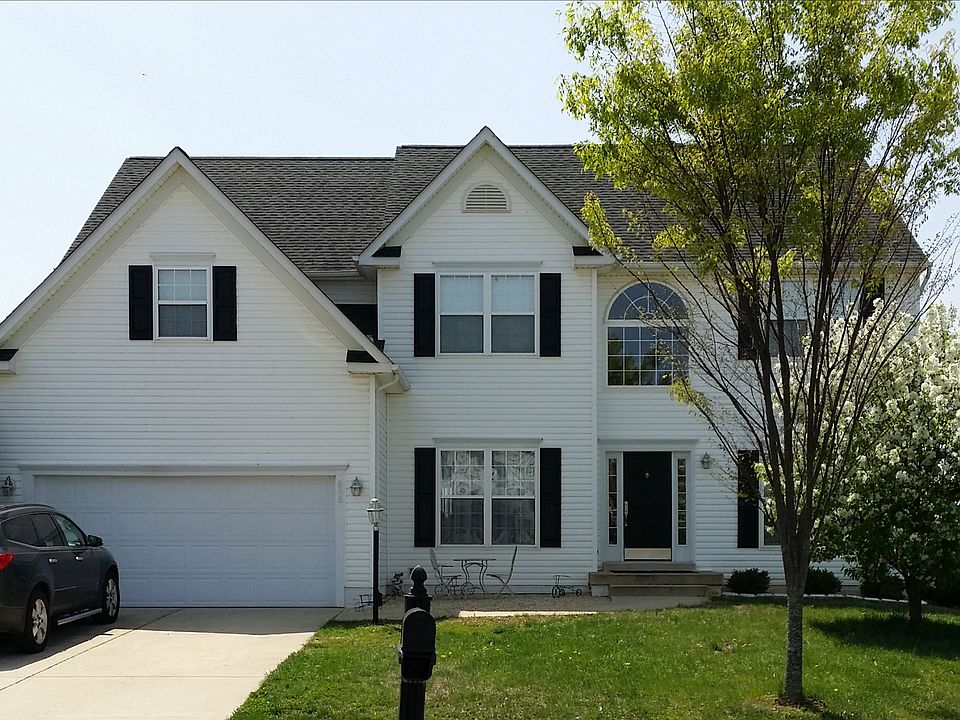 1st image of 865 Ambleside Dr