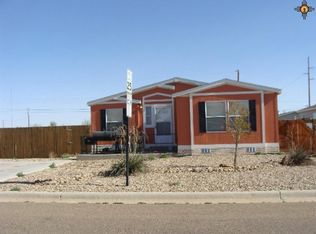 1637 E Brazos St, Portales, NM 88130