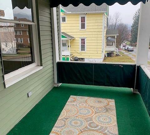 3rd image of 1142 McKinley Ave