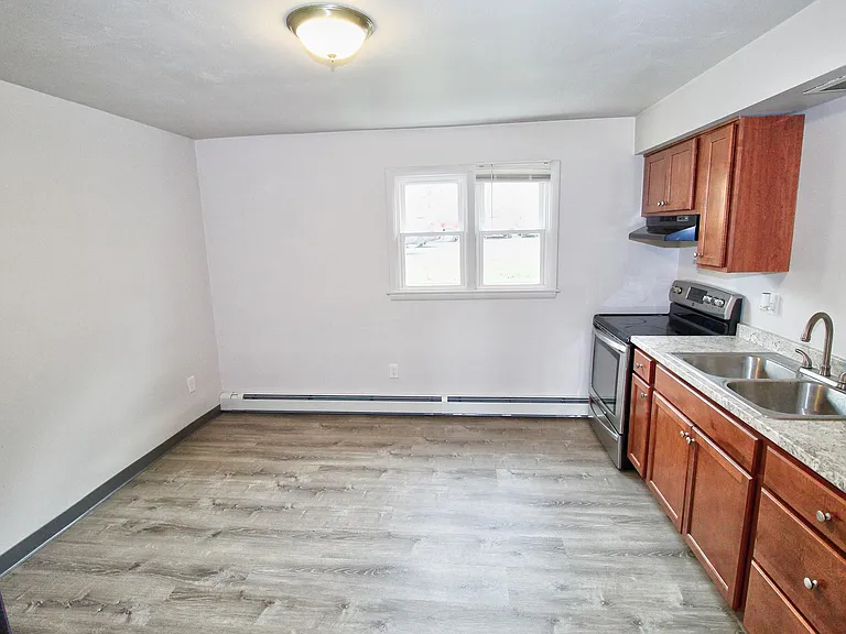11125 Youngstown Pittsburgh Rd #1 — Photo 17