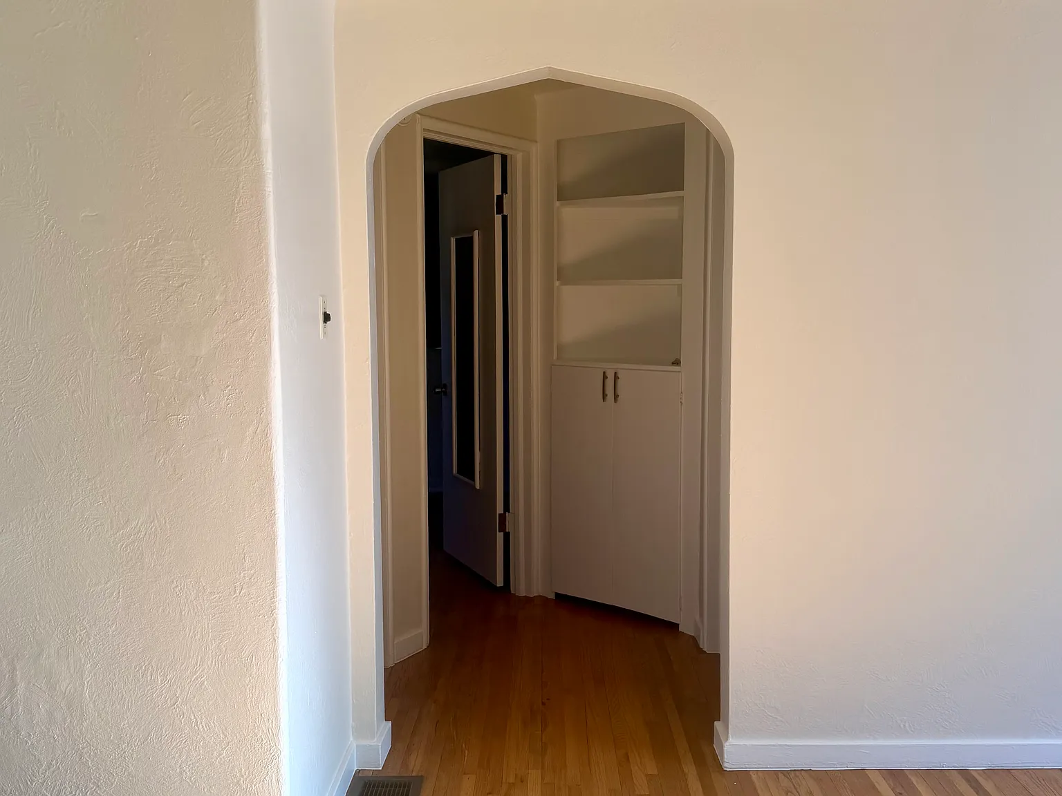 2 bed, 676 sqft, $2,450 — Photo 3